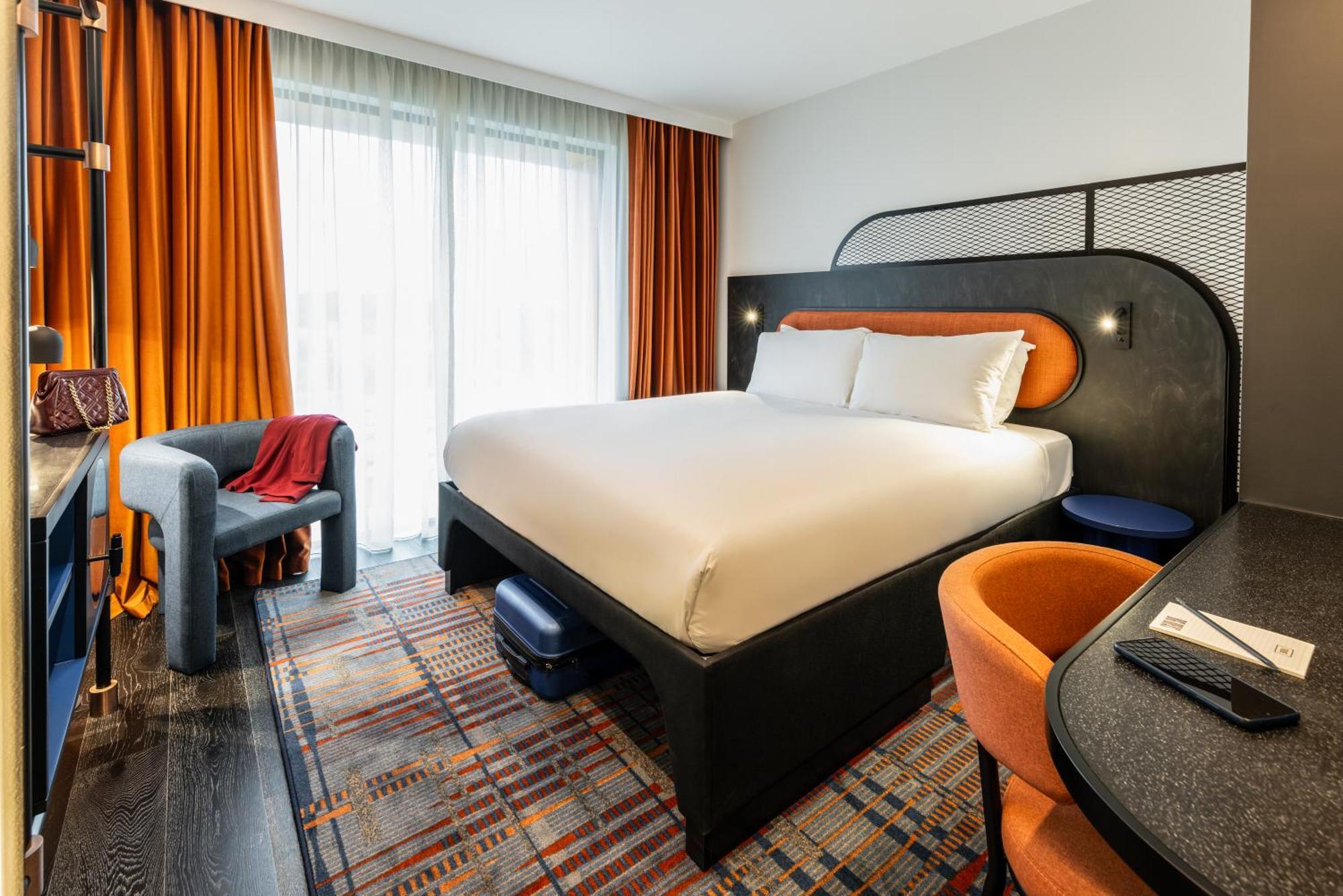 Hotel Tribe Manchester Airport By Accor 4*