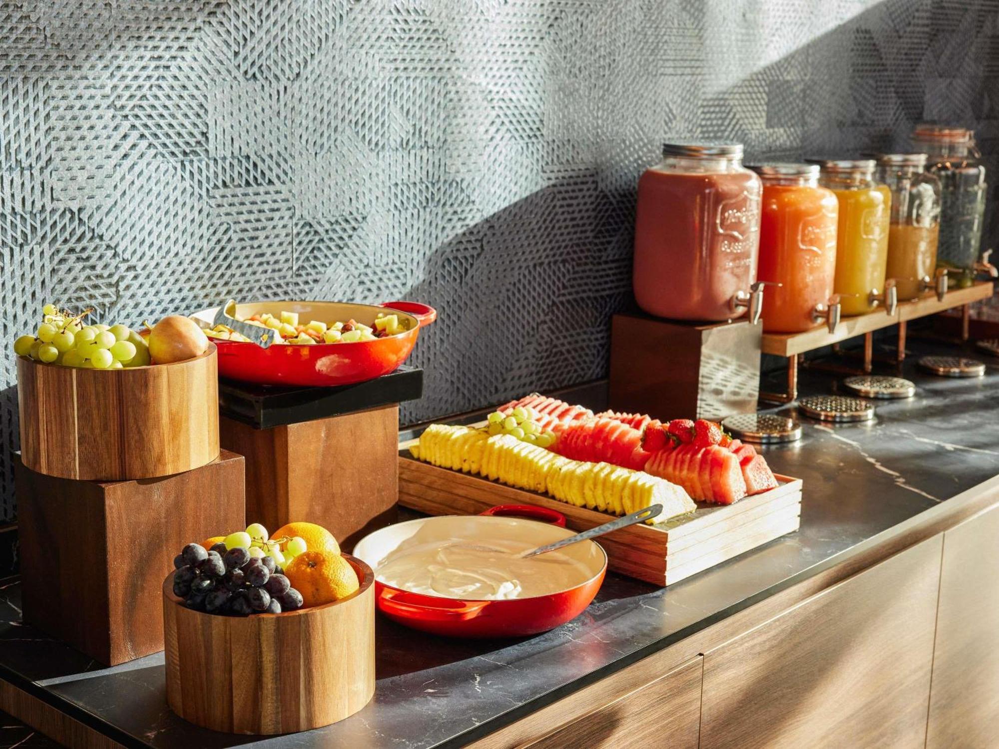 Tribe Manchester Airport By Accor Хейл