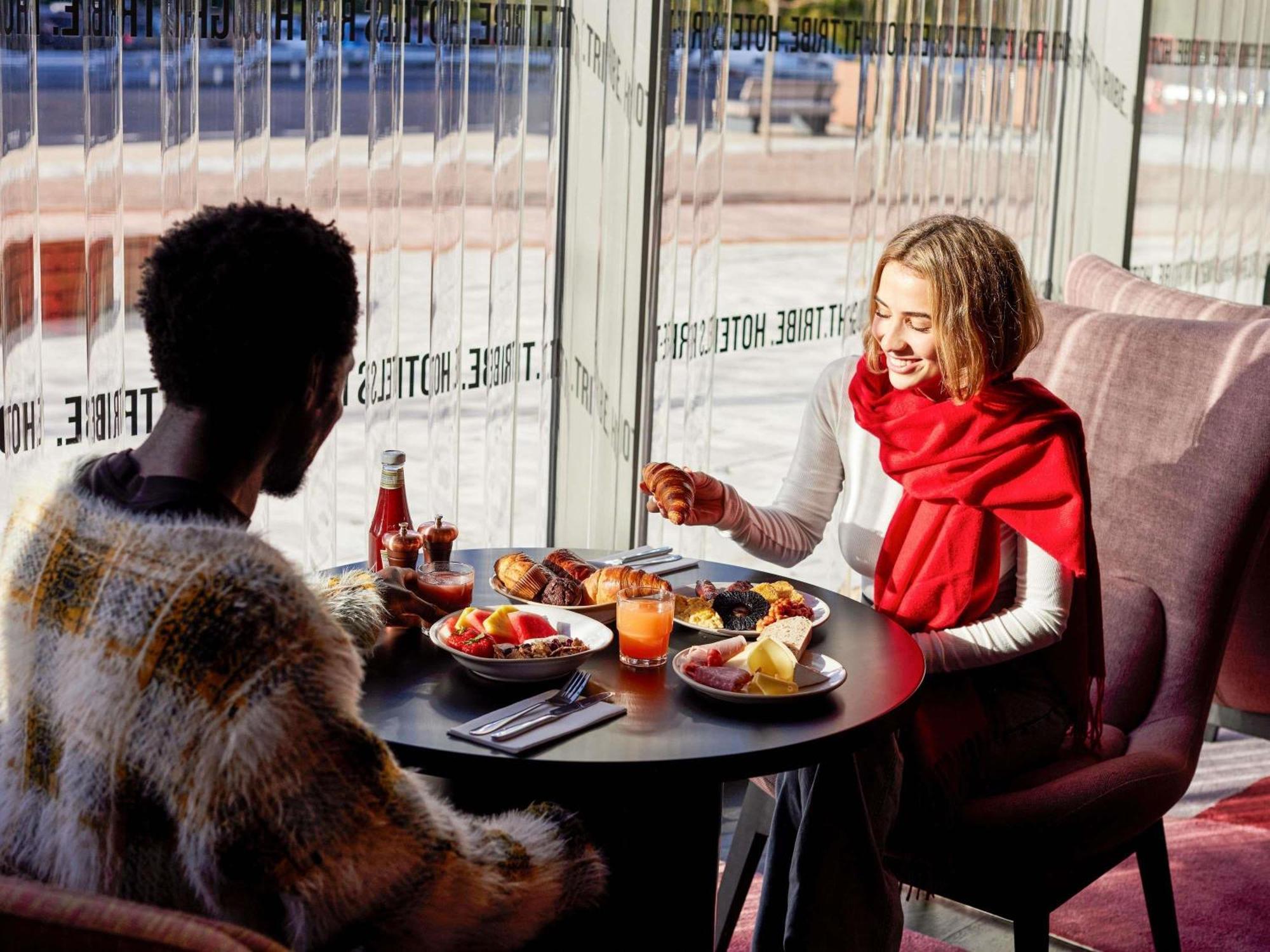 Tribe Manchester Airport By Accor Отель