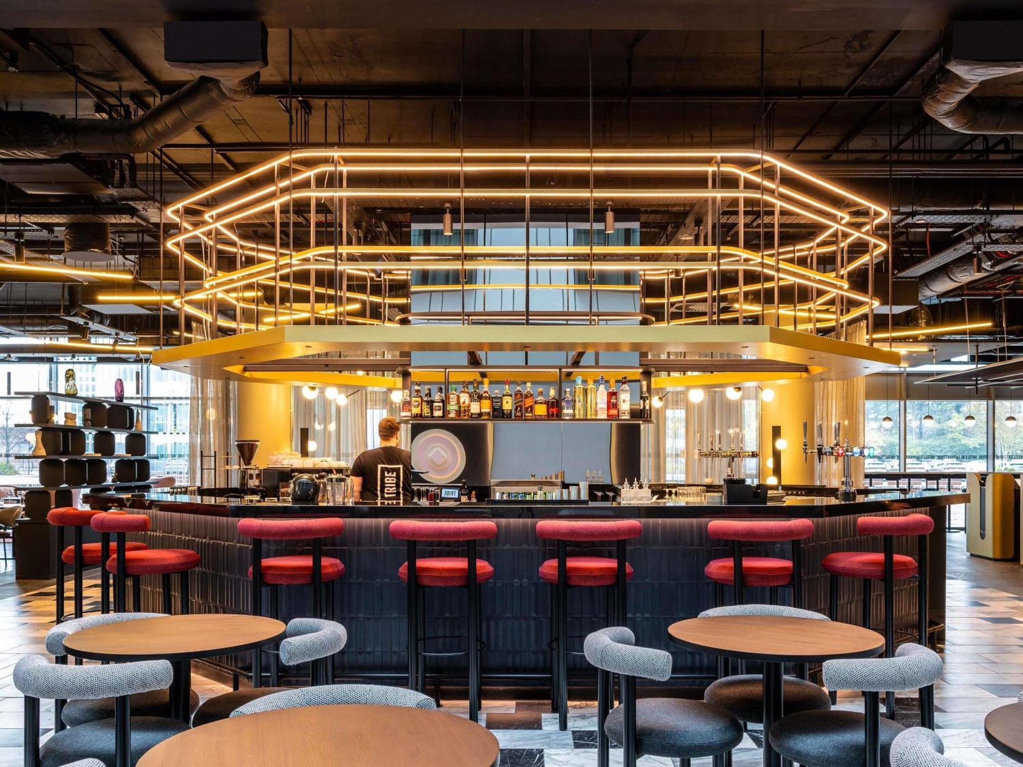 Tribe Manchester Airport By Accor Отель Хейл