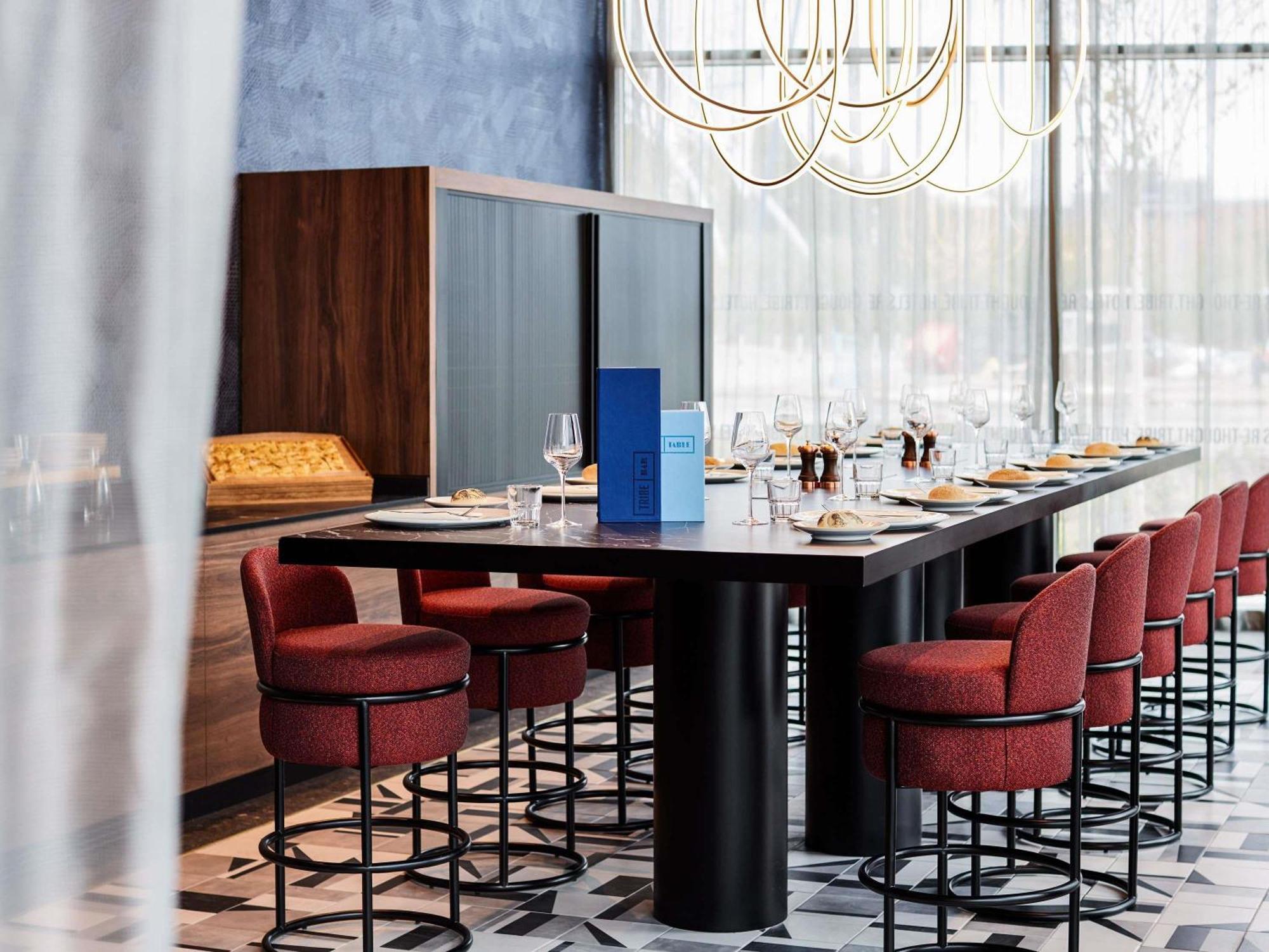 Tribe Manchester Airport By Accor Отель Хейл